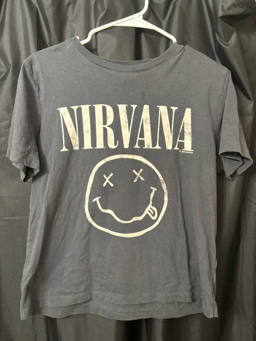 H&M Dark Gray Crewneck Tee - Black/Charcoal